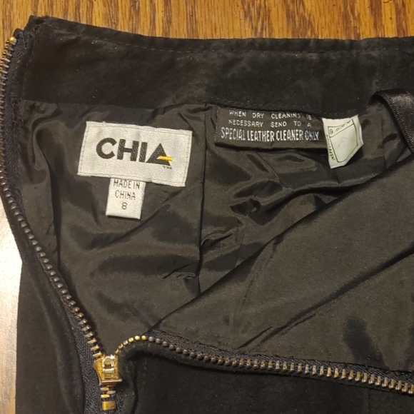 Chia Black suede/leather pencil skirt Sz 8 - Picture 3 of 3